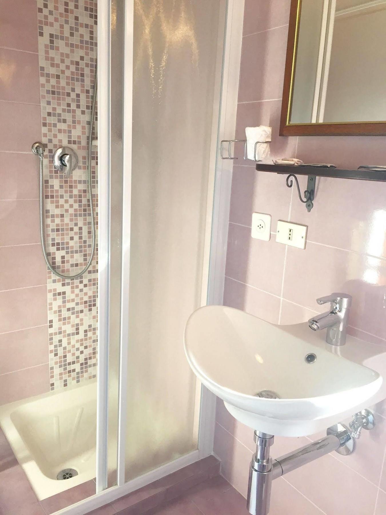 Campo Di Carlo Guest House Сасета Екстериор снимка