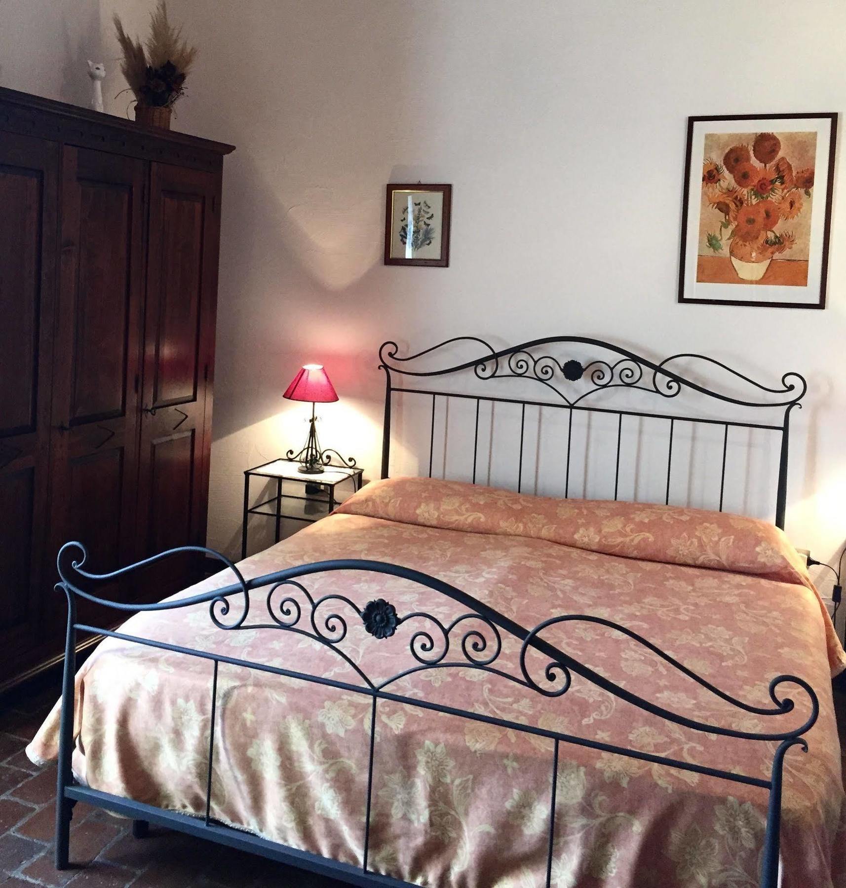 Campo Di Carlo Guest House Сасета Екстериор снимка